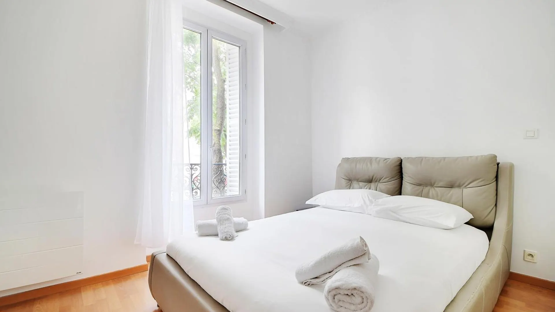 Vivez Au Coeur Du Centre De Paris! Metro A 1min - Proche Republique Appartement *